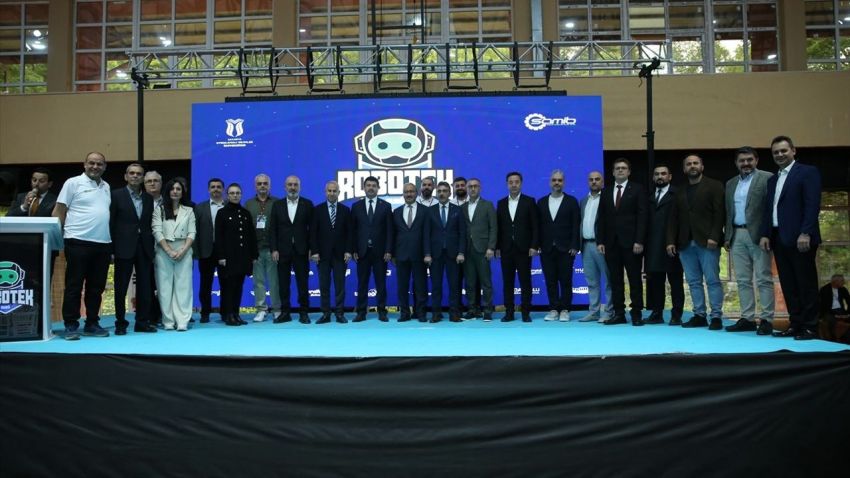Robot ve Teknoloji Olimpiyatları Başladı: 464 Takım Katıldı