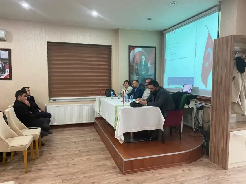 Eğitim Toplantısı ile Geleceğin Eğitim Modeli Geliştiriliyor